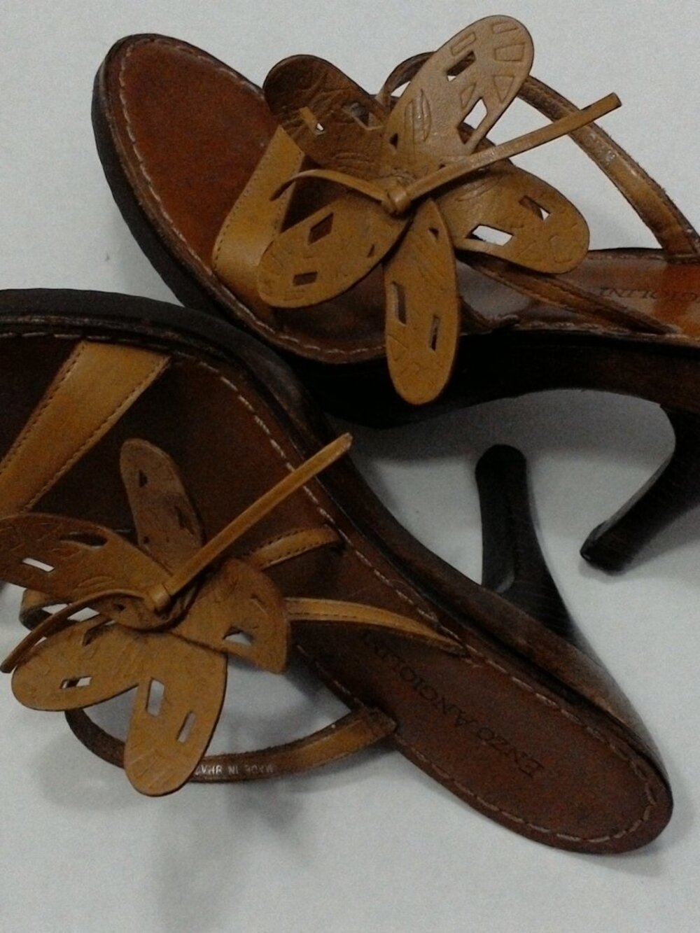Enzo Angiolini Vintage Leather butterfly heeled sandals - Picture 5 of 9